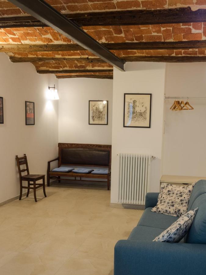 La Tintoria Suites Asti Esterno foto